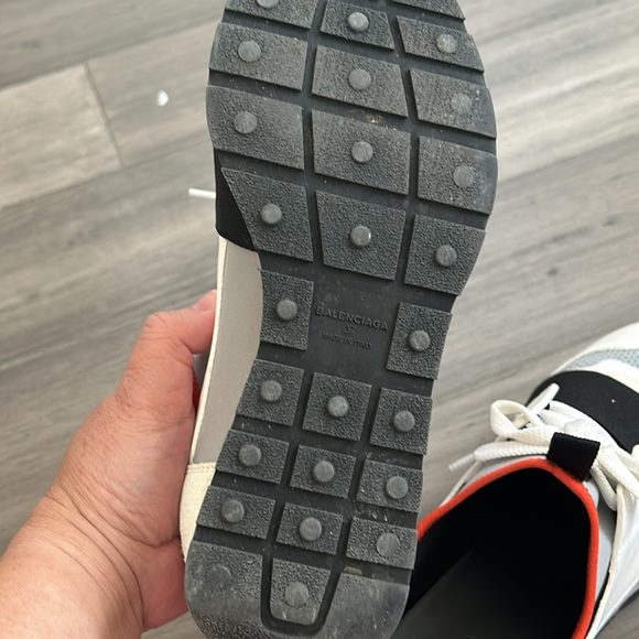 Balenciaga sneakers . Used with box . - Picture 4 of 4